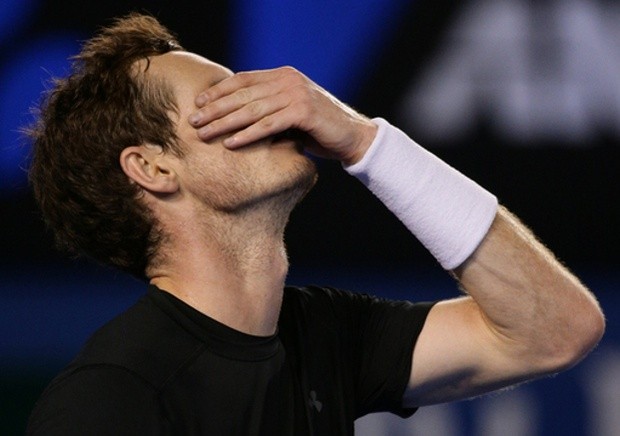 tennis player frustrated